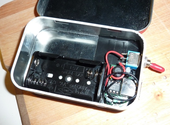 MintyBoost: Moved the battery comp. to the side to make room for spare batteries or a cable.