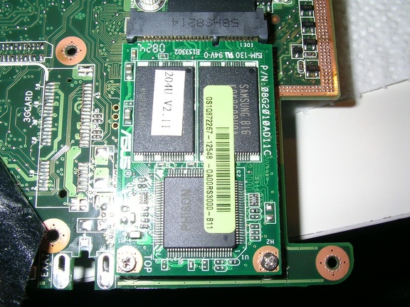 4gb internal primary master Phison SSD on the 901