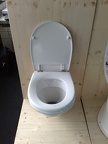 toilet seat with urine diversion