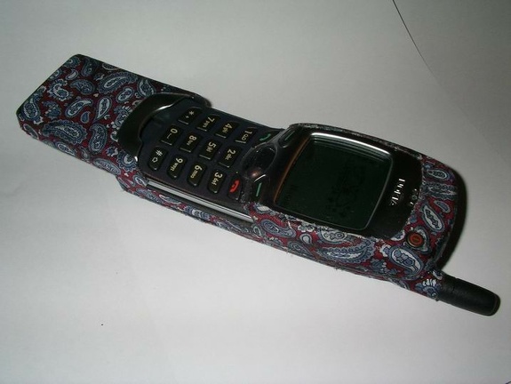 Nokia 7110 after the old material worn off...